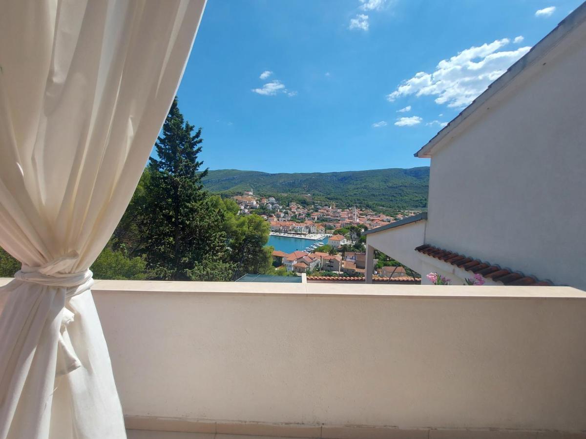 Apartman Marina Sa Parkingom Jelsa  Exterior photo